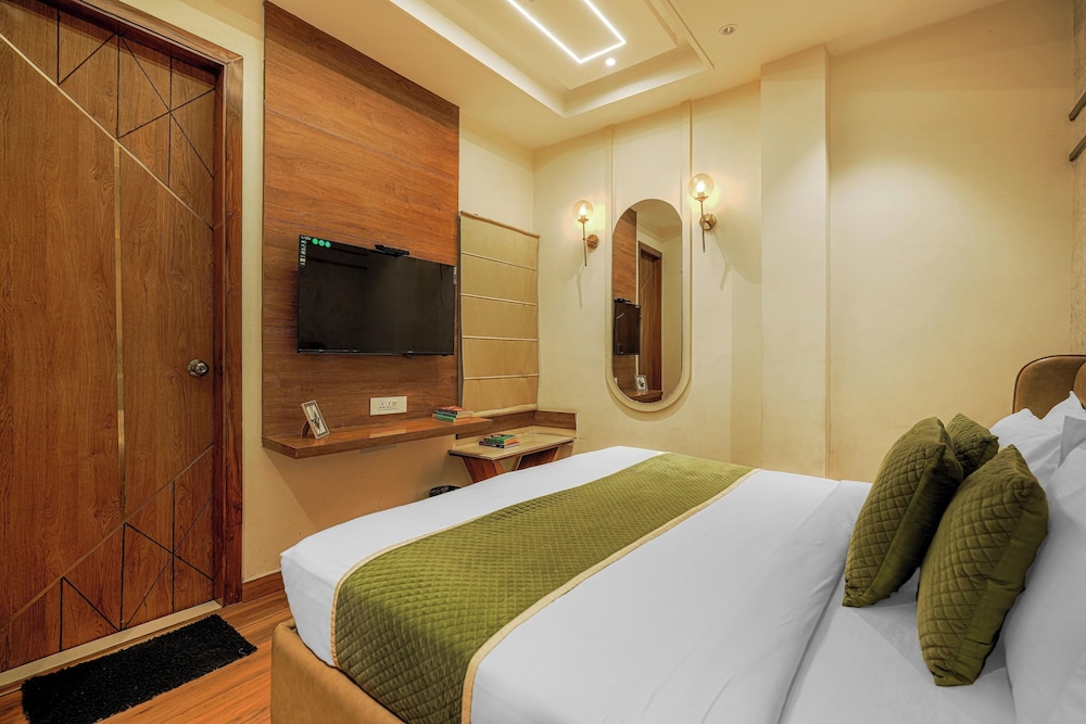 Executive Room - Photo 6