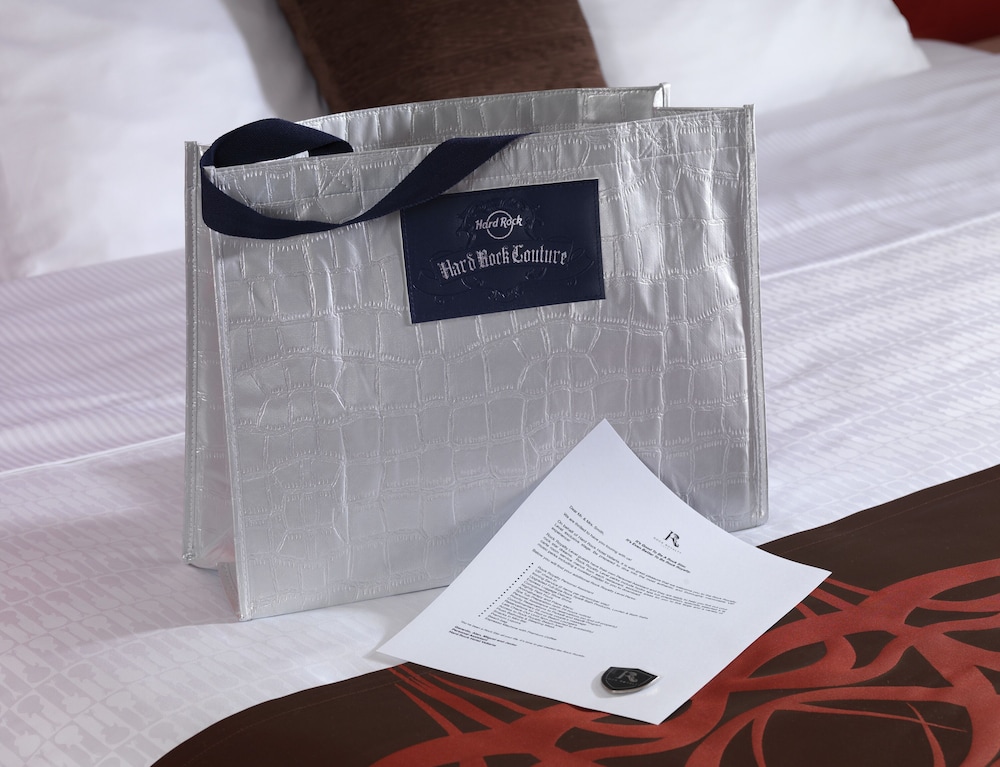 Rock Royalty Ocean View King Bed