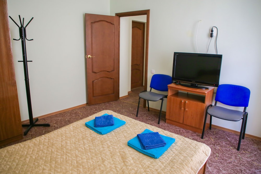 Family Room, 2 Bedrooms, Balcony photo 1