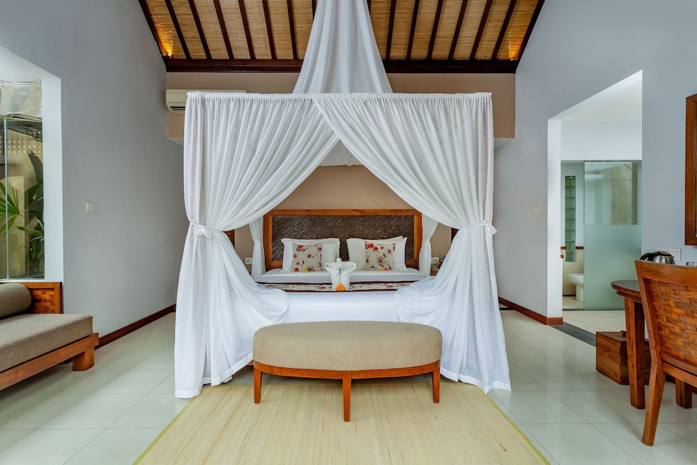 One Bedroom Pool Villa with Valley View