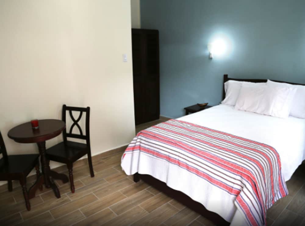Single room 1 single bed Courtyard Area