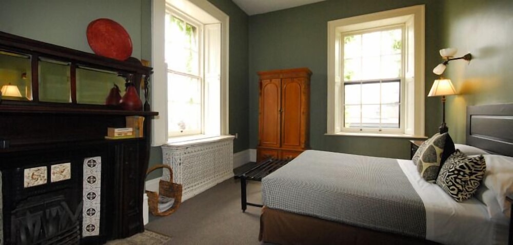 Sandburg Suite photo 3