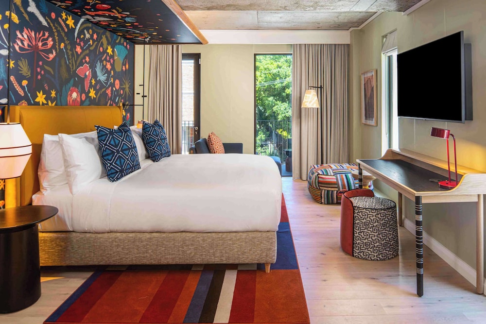 Deluxe Room, 1 King Bed