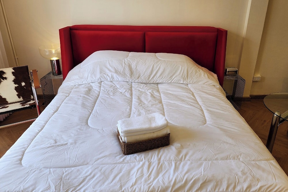 Deluxe King Room photo 2