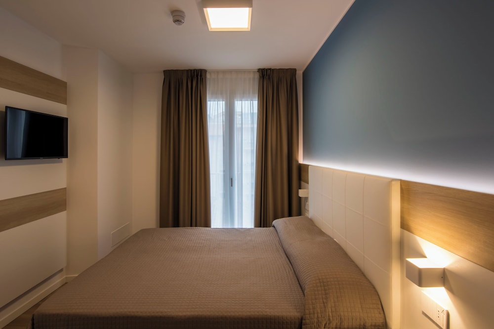 Basic Double Room