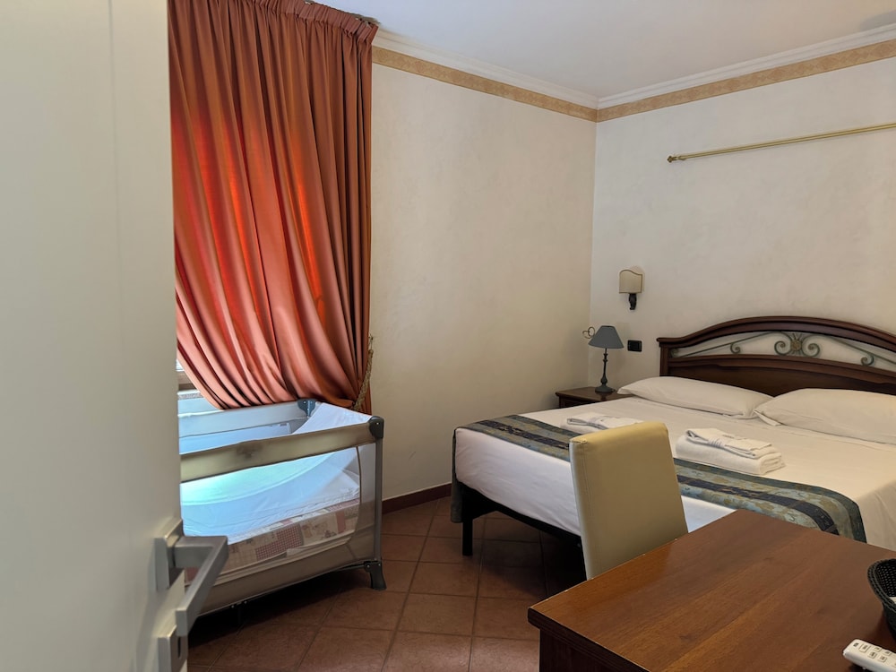 Day Use Room - Between 8.00 up to 18.00 - Photo 3