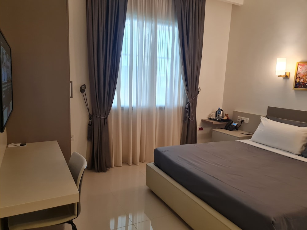 Standard Room - Photo 8