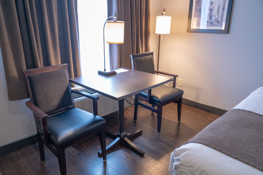 Superior Room, 2 Queen Beds photo 3