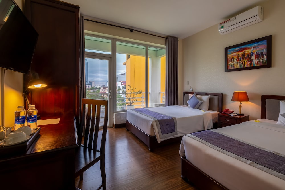 Deluxe Twin Room - Photo 9