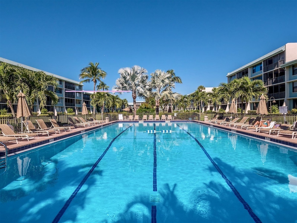 Condo (Loggerhead Cay 332) photo 2