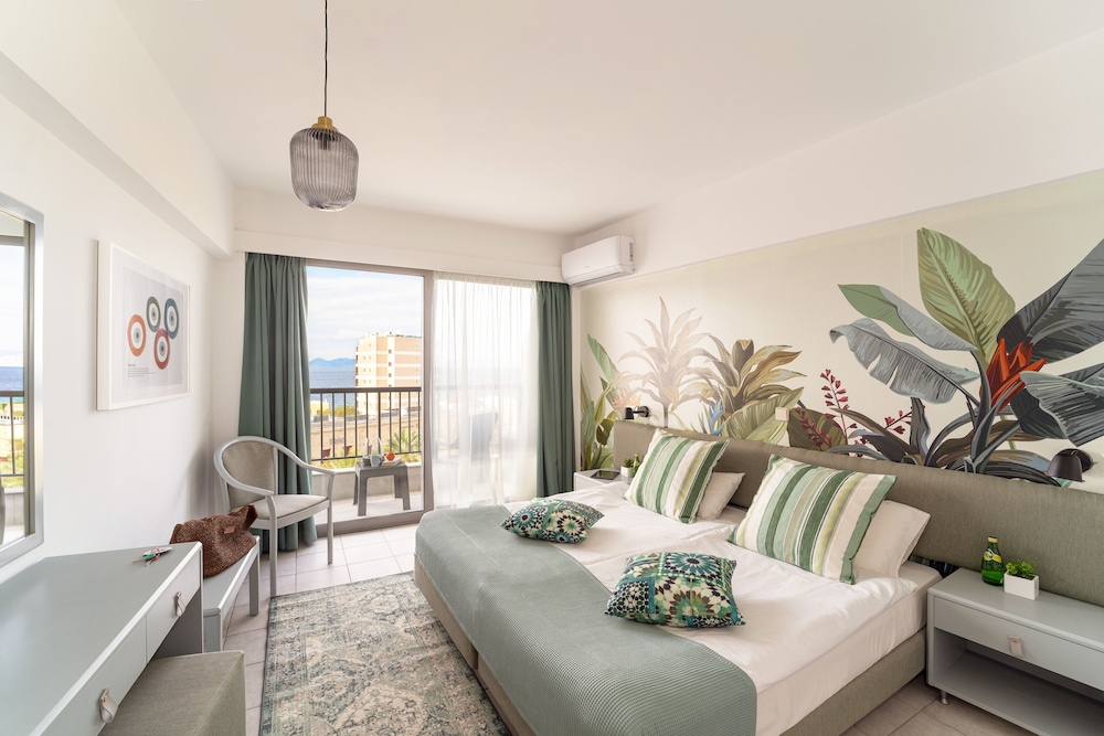 Double Room, Sea View - Photo 6