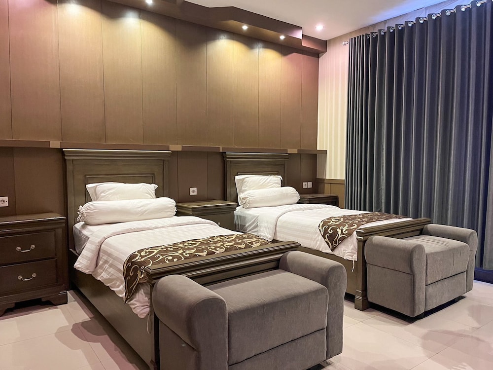 Premier Room