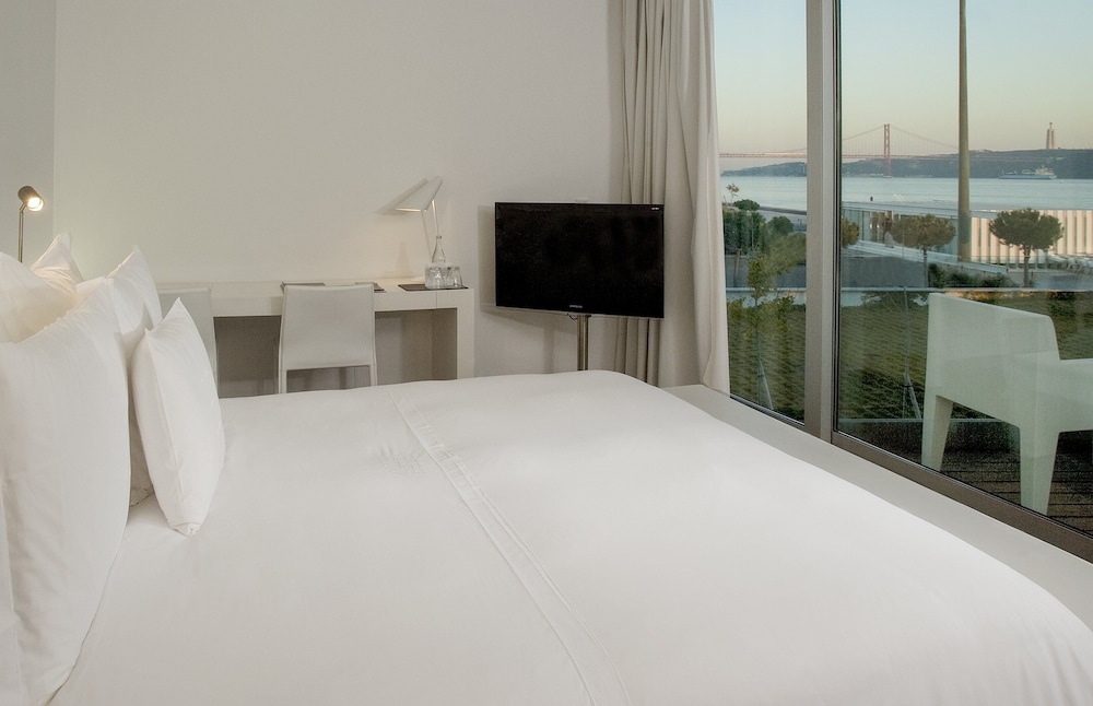 Superior Double Room, Balcony - Photo 5