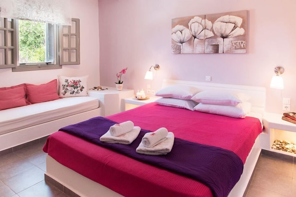 Economy Double Room photo 2