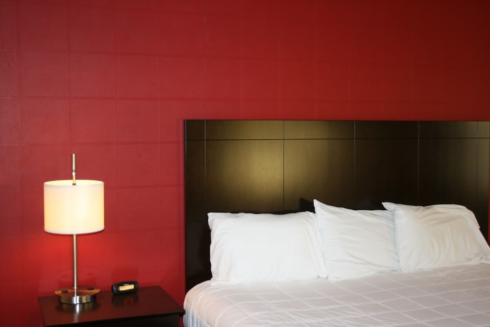 Deluxe Room, 1 King Bed, Kitchenette photo 2