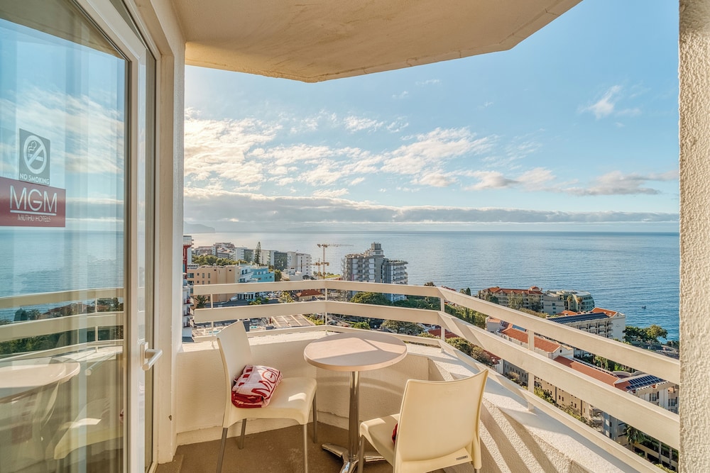 Superior Triple Room, Sea View - Photo 6