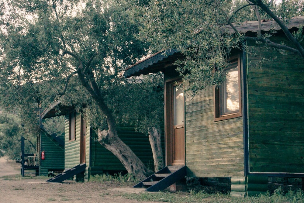Family Bungalow, Multiple Beds, Garden View, Garden Area photo 2