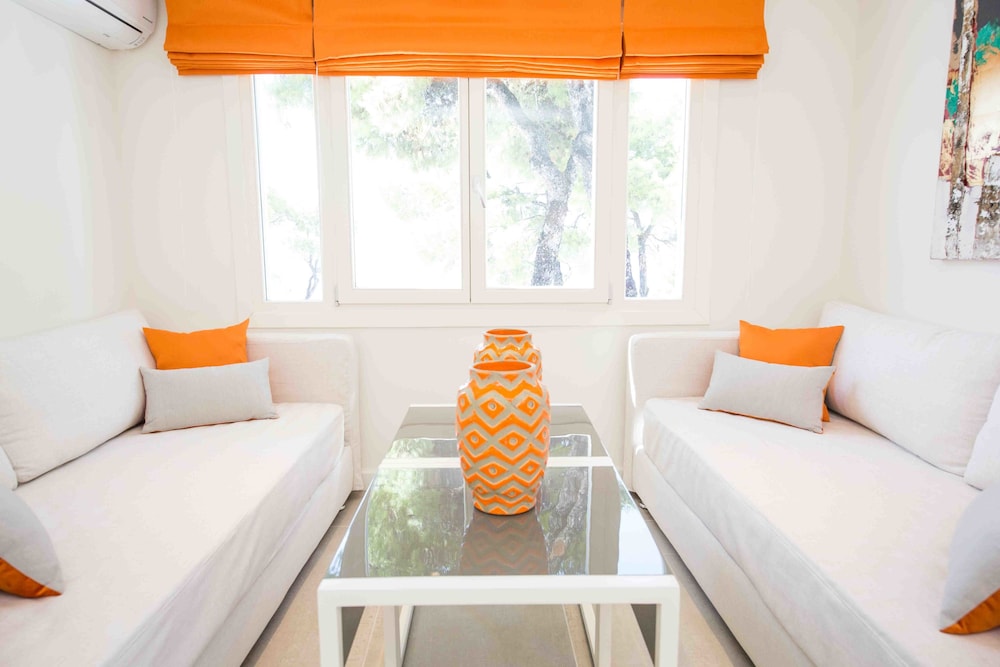 Superior Studio Suite, Sea Facing photo 3