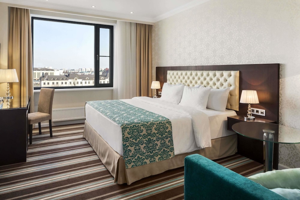 Suite, 1 King Bed