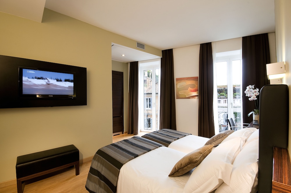 Superior Double Room, City View photo 1