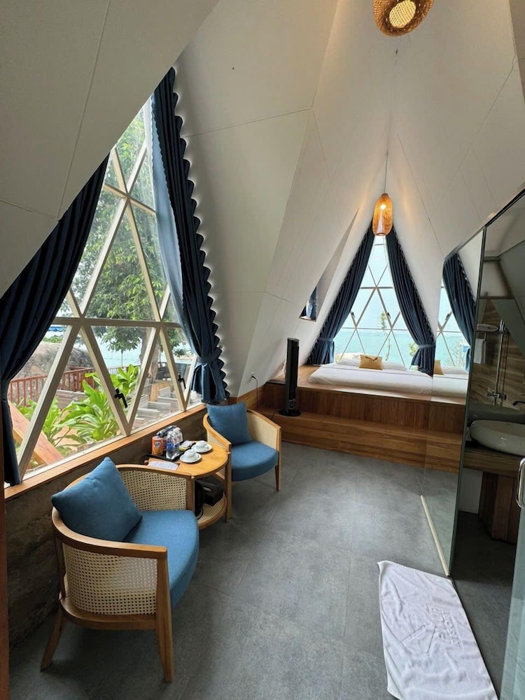 Deluxe Double Room, Sea View photo 3