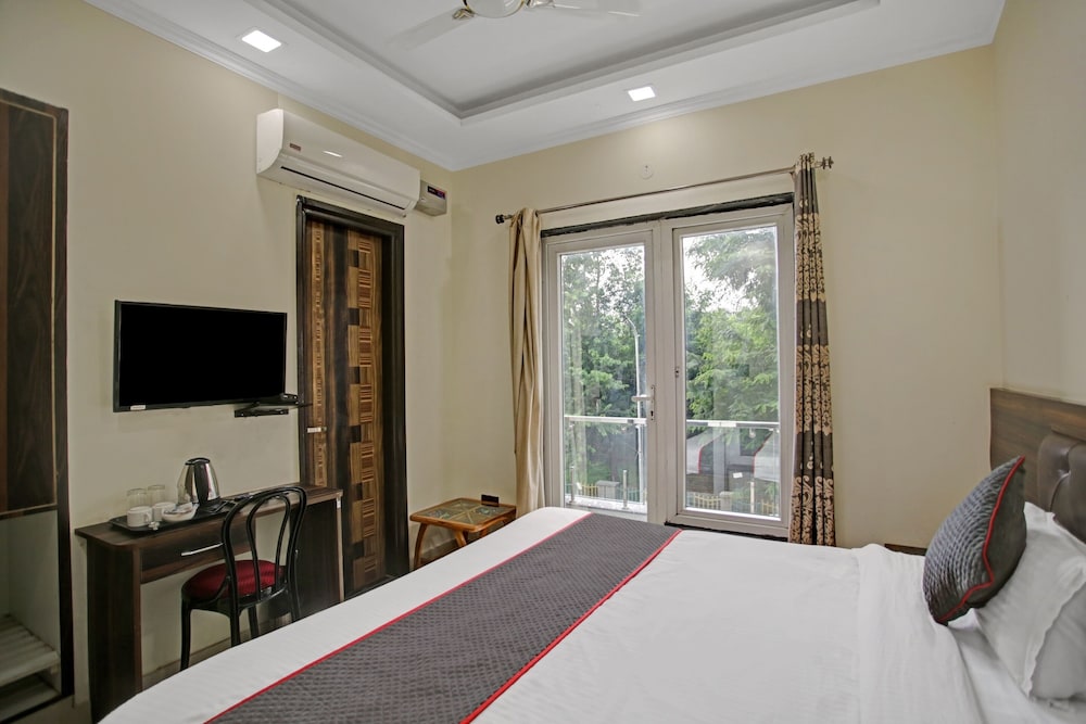 Signature Room