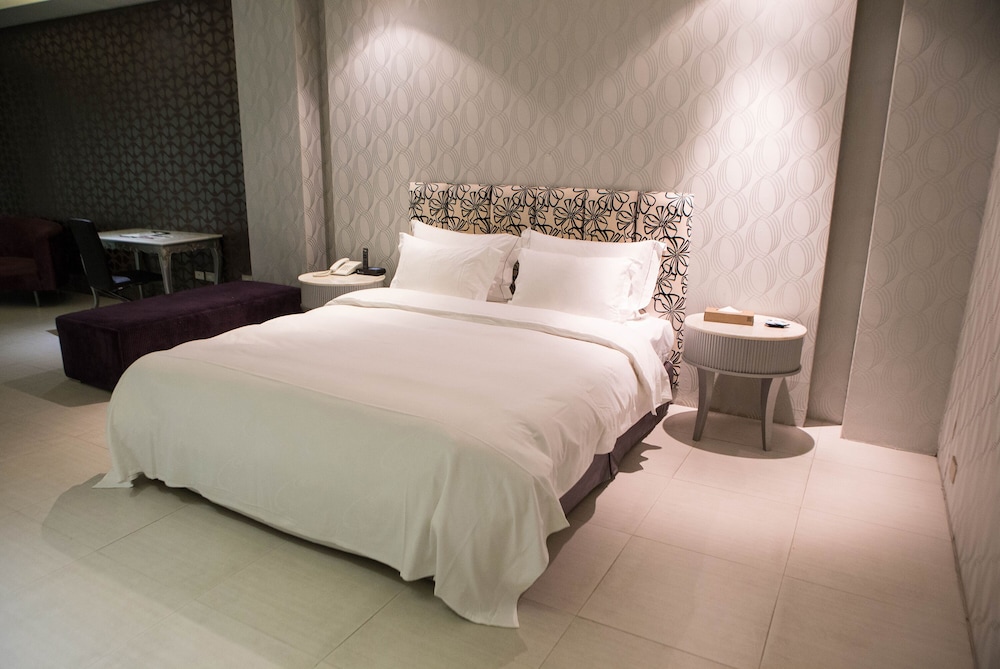 Paragon Suite (Check in time starts from 6pm) photo 3