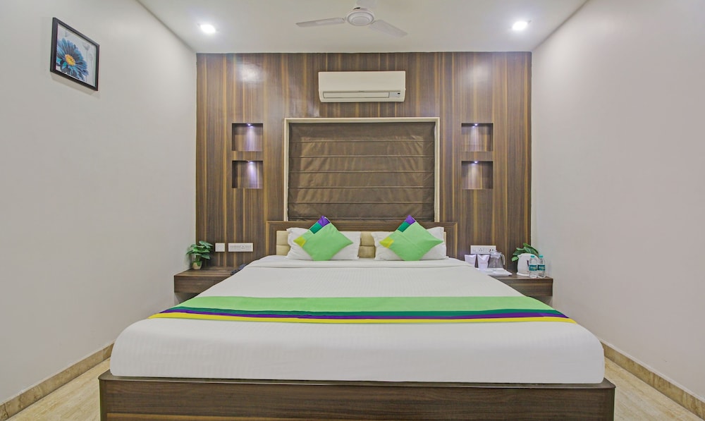 Standard Room - For Indian National Only - Photo 3