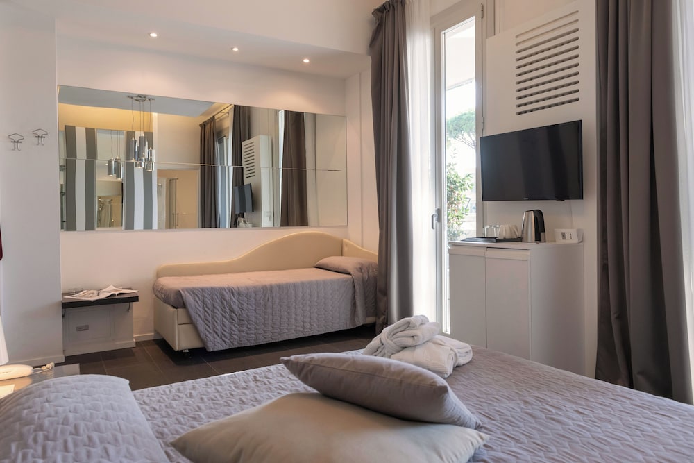 Quadruple Room photo 1