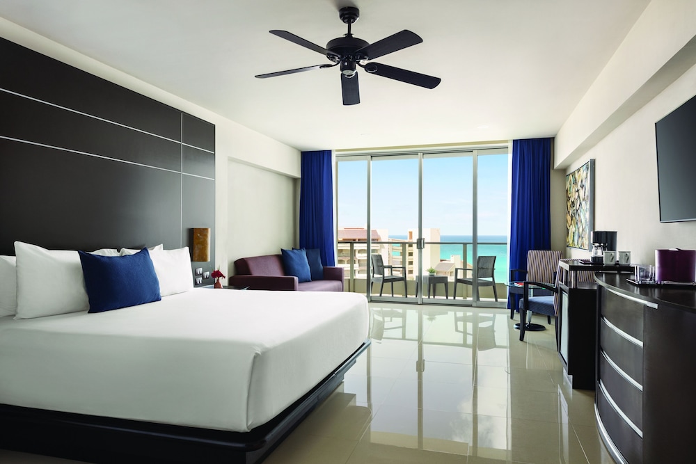 Standard Suite, 1 King Bed