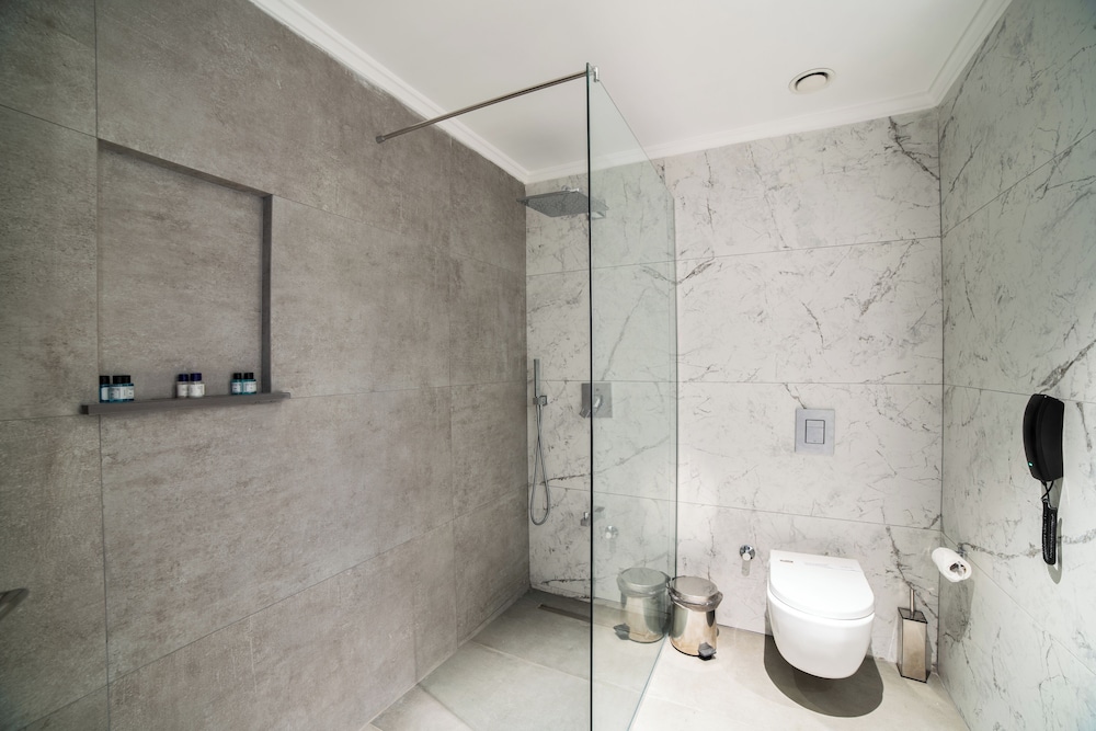 Executive Suite photo 2