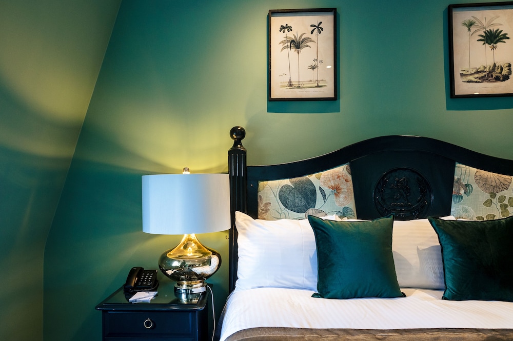 Indulgent Room