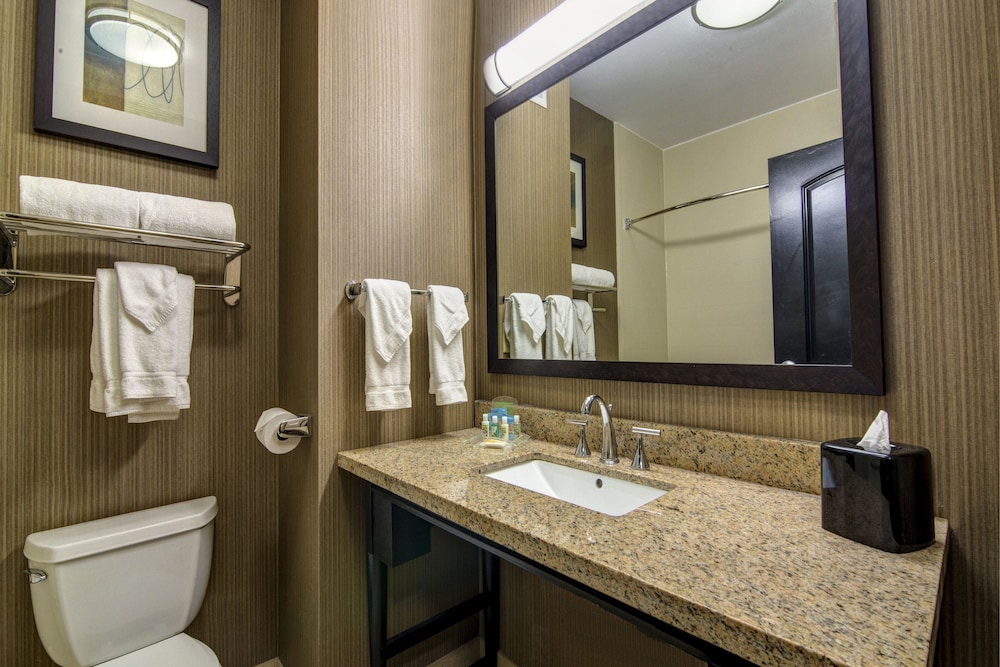 Standard Room, 1 King Bed (Feature Whirlpool) - Photo 4