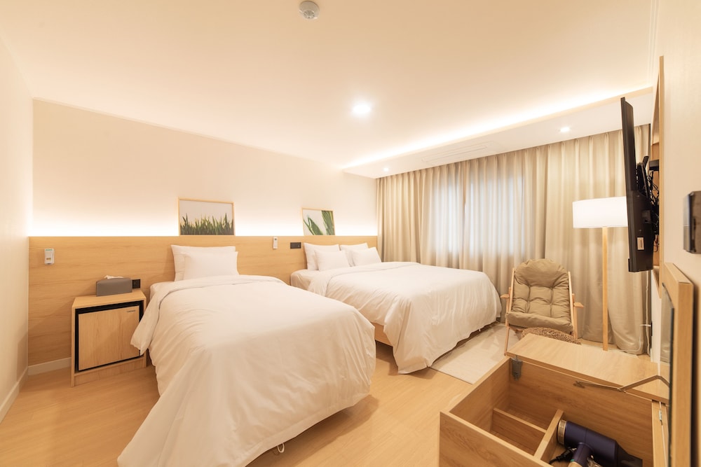 Family Twin Room