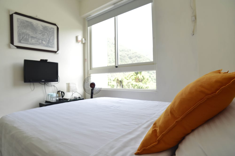Economy Double Room, 1 Double Bed, Hot Tub, Mountain View photo 1