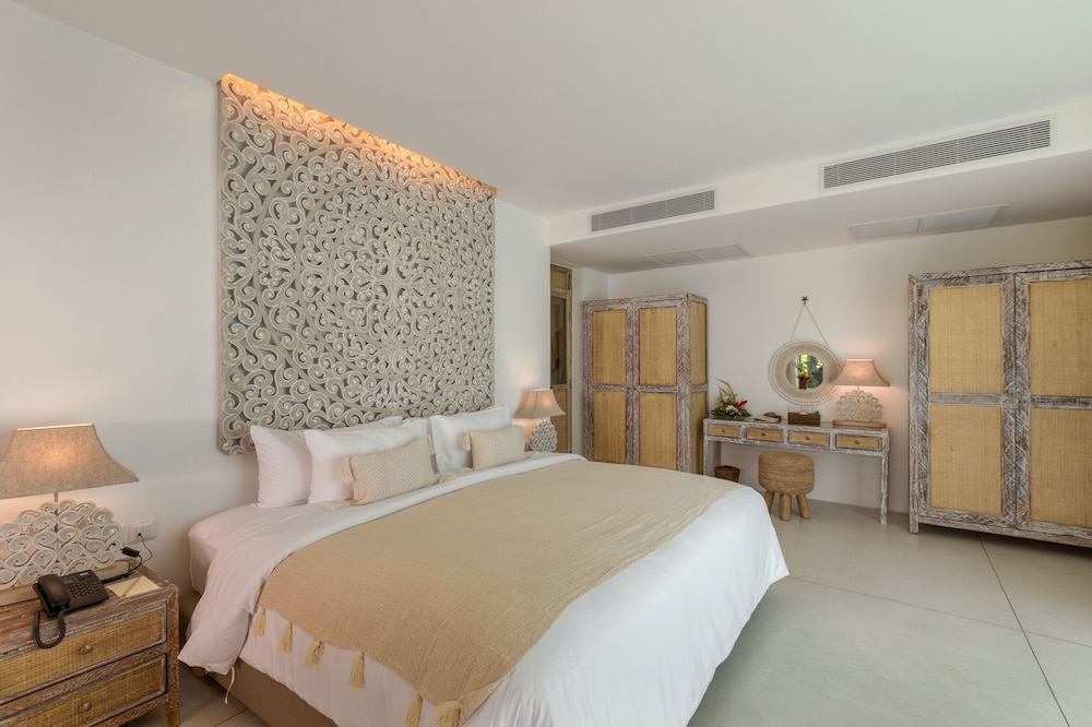 Suite - Photo 10