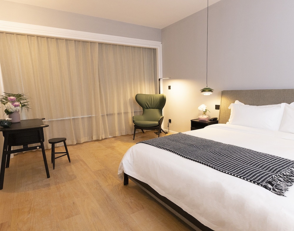 Garden View Kingbed Room photo 1