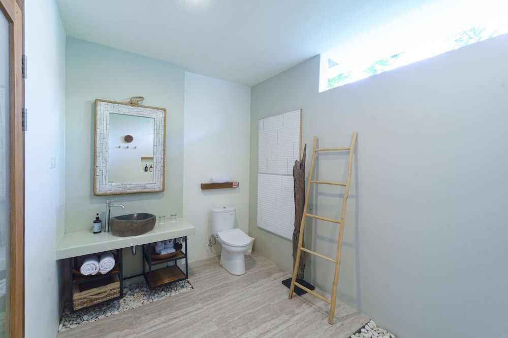 Standard Room - Photo 8