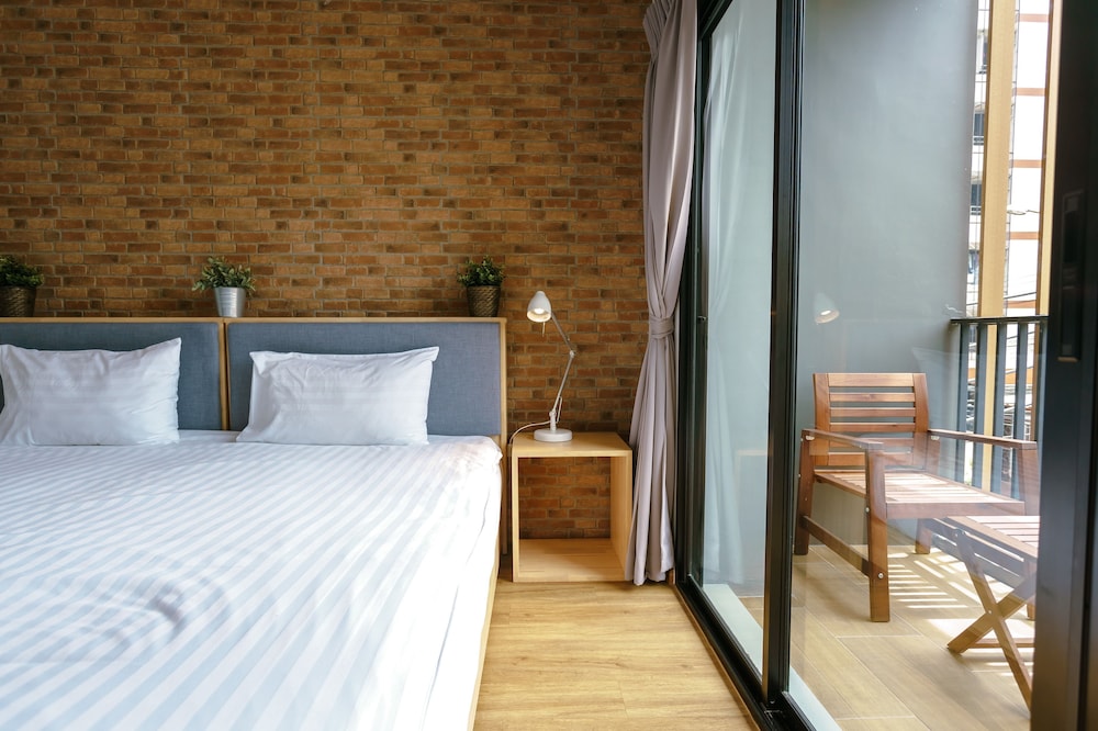 Standard Room, 3 Bedrooms, Pool View photo 1