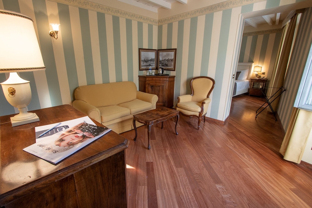 Deluxe Double Room, 1 Bedroom - Photo 3