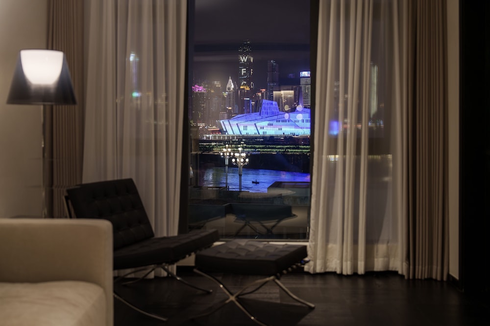 Deluxe Suite, River View