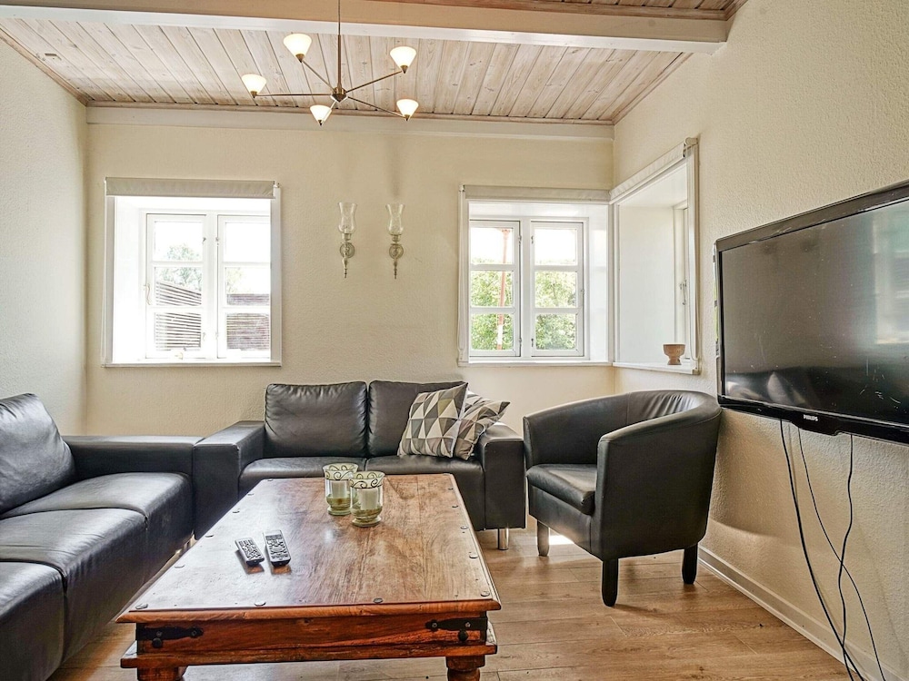House photo 2
