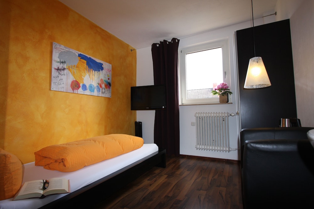 Economy Room photo 1