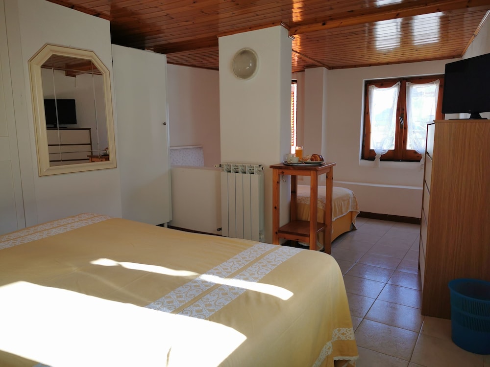 Triple Room - Photo 3