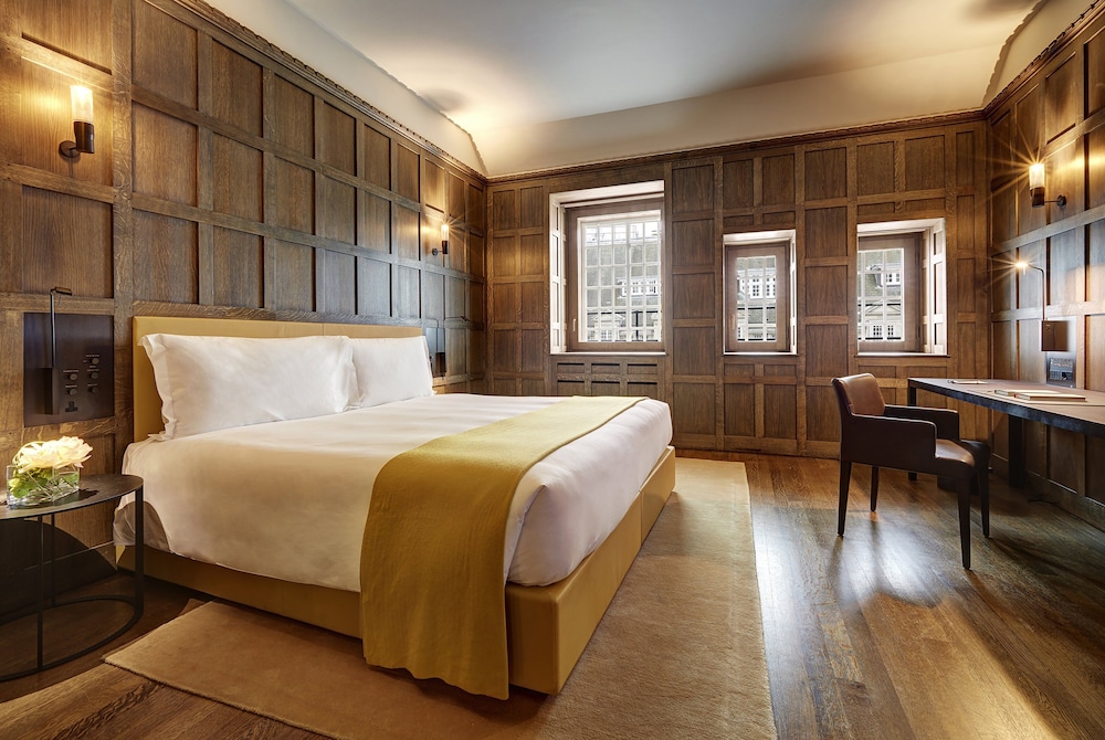 Suite, 2 Bedrooms (Tudor)