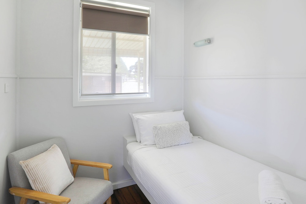 Superior Cottage - Sleeps 5 - Dog friendly photo 1
