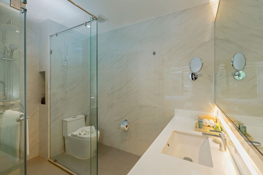 Deluxe Room - Photo 2