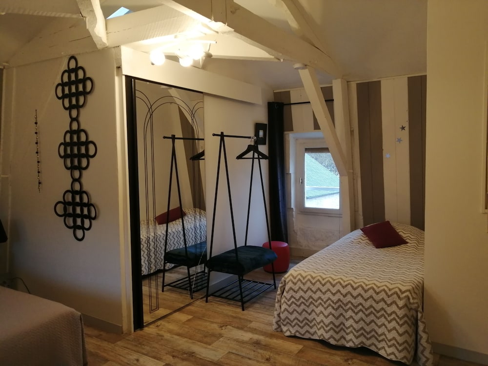Family Room - Photo 5