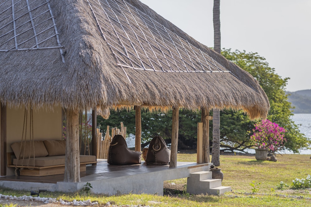 Beach Plunge Family Villa - Photo 11