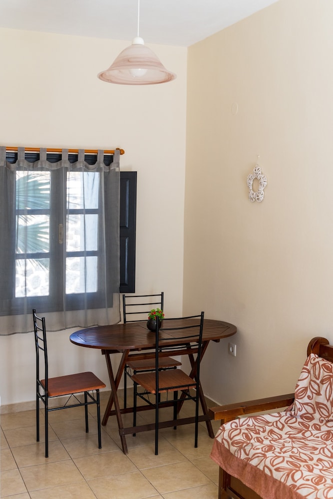 Grand Apartment, Garden View